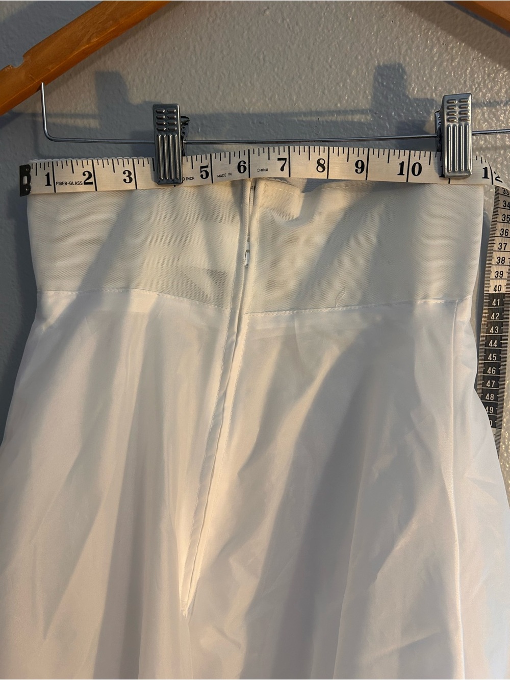 David’s Bridal White high wasted crinoline in Sz 6. - Picture 7 of 15